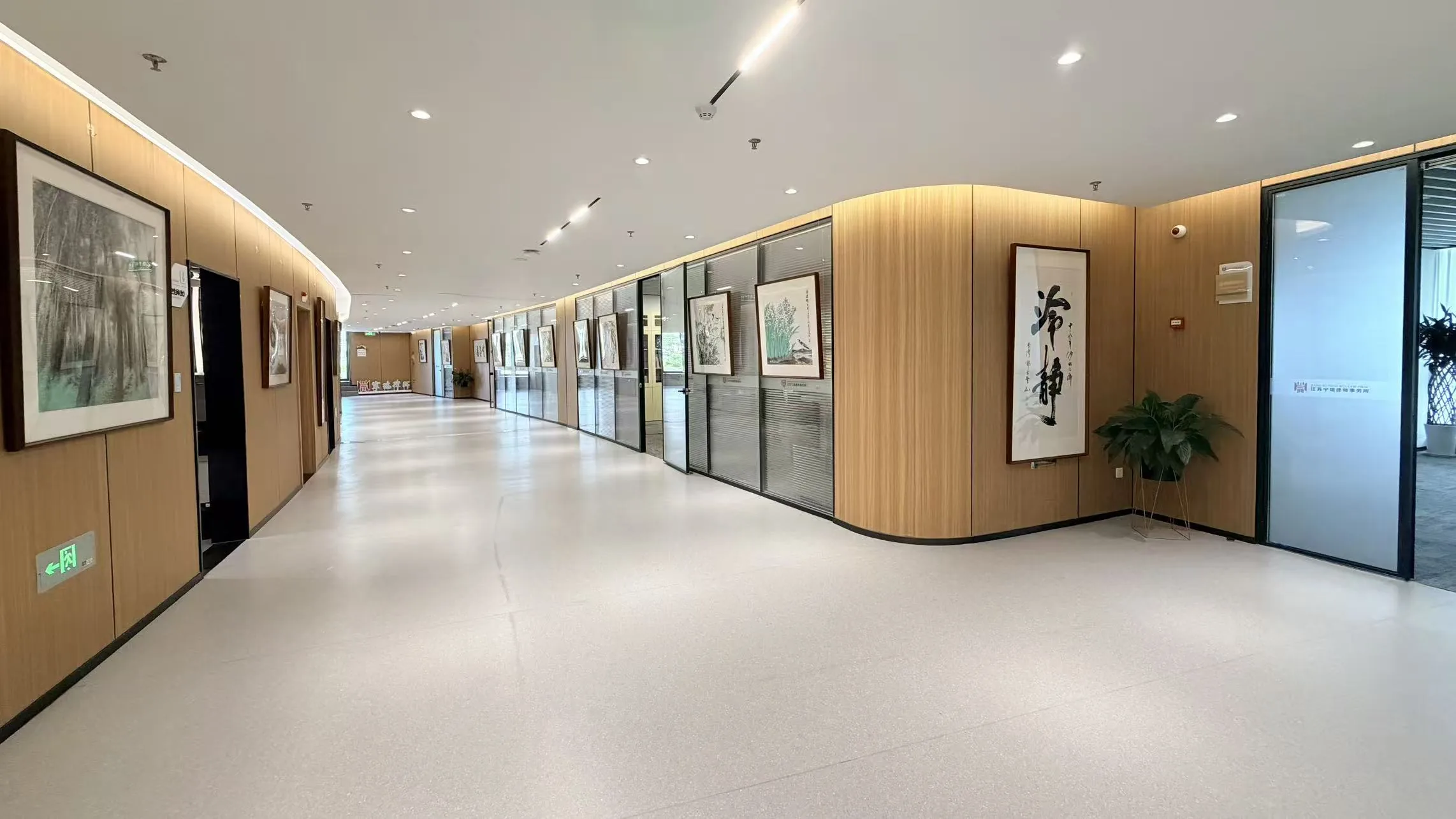 宁瑞律师事务所办公走廊